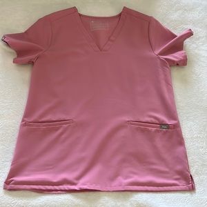 NWOT Figs Casma - chalk pink (three pocket scrub top)